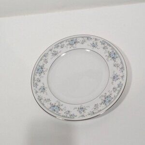 Oneida Artistry Heiress Fine China Dinner Plate Floral Design White Blue Vintage